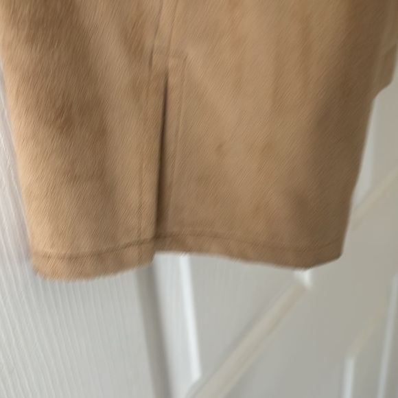 Women’s faux suede in a tan color and lined in a plaid in a size XL - Picture 4 of 4